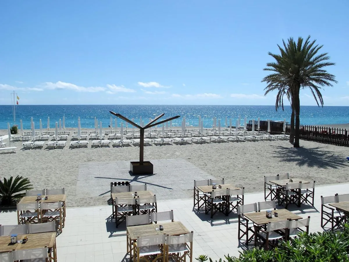 Locazione Turistica Barbara - FLG118 Appartamento Finale Ligure Italia